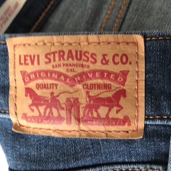 Levi’s 25 Jeans Blue 311 Shaping Skinny Pocket zipper button Excellent Condition - Picture 5 of 7